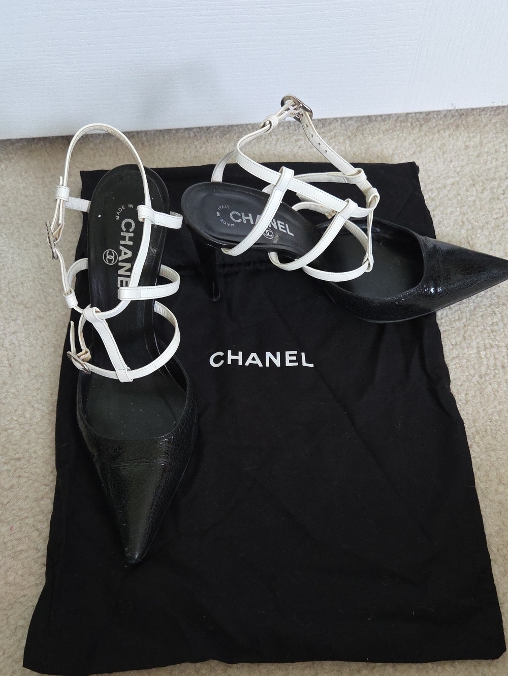Vintage Chanel Archival 2005 Fall Runway Caged Slingback Heels In Black & White